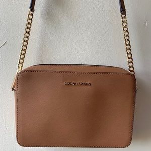 Michael Kors Jet Set Leather Crossbody Bag Acorn